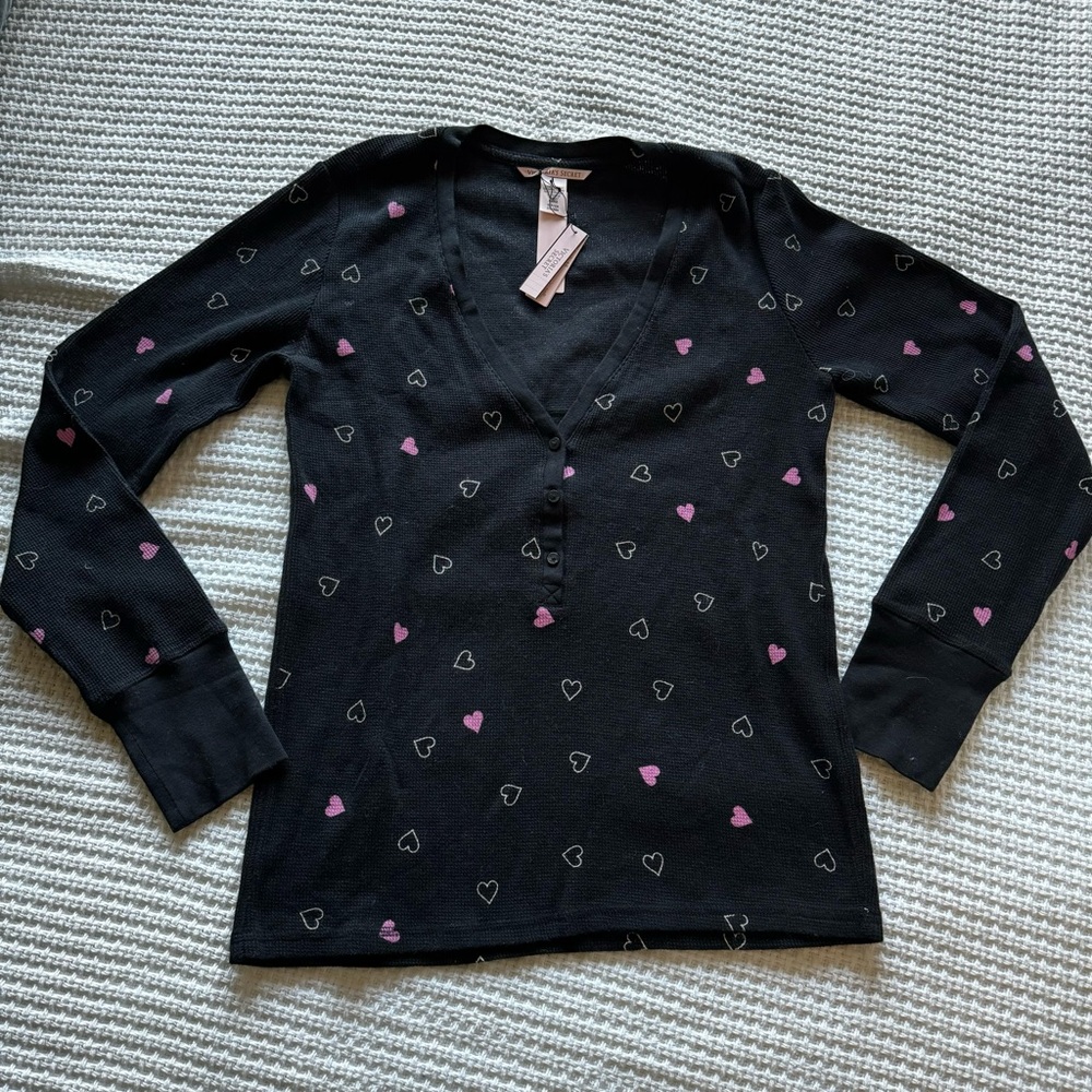 Victoria Secret heart pajamas. 97% cotton and 3% elastane. NWT